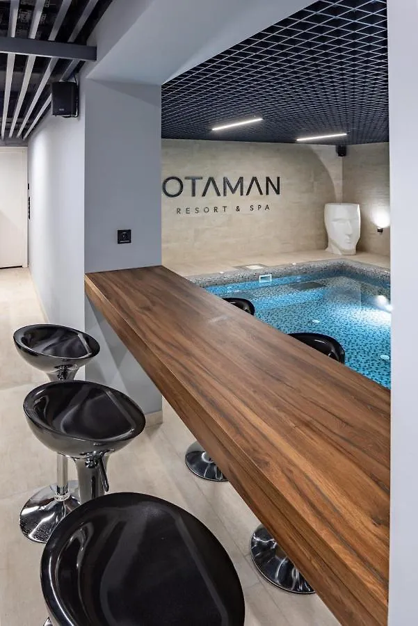 ホテル Otaman Resort リヴィウ